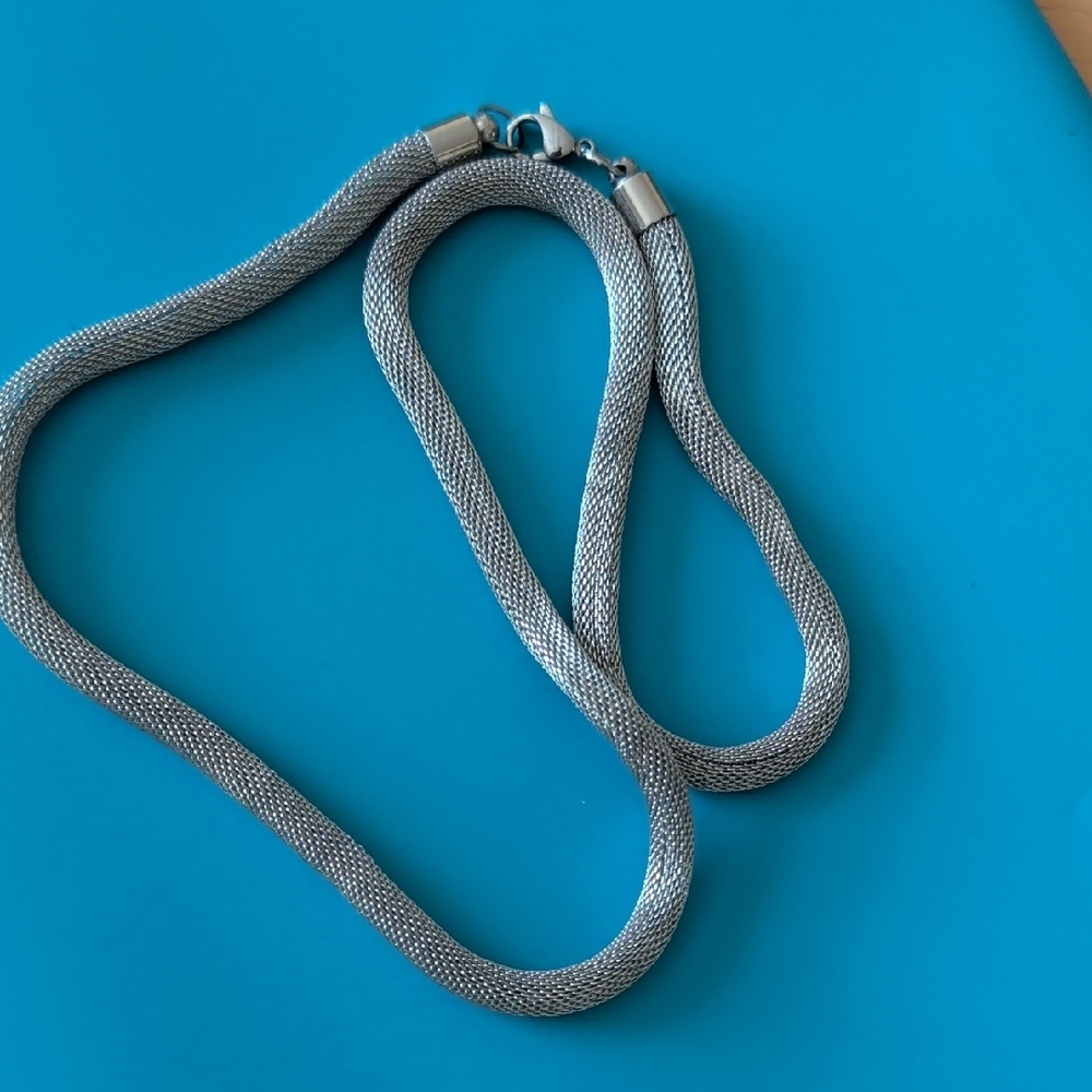 Stainless Steel Mesh Necklace - Picture 4 of 4
